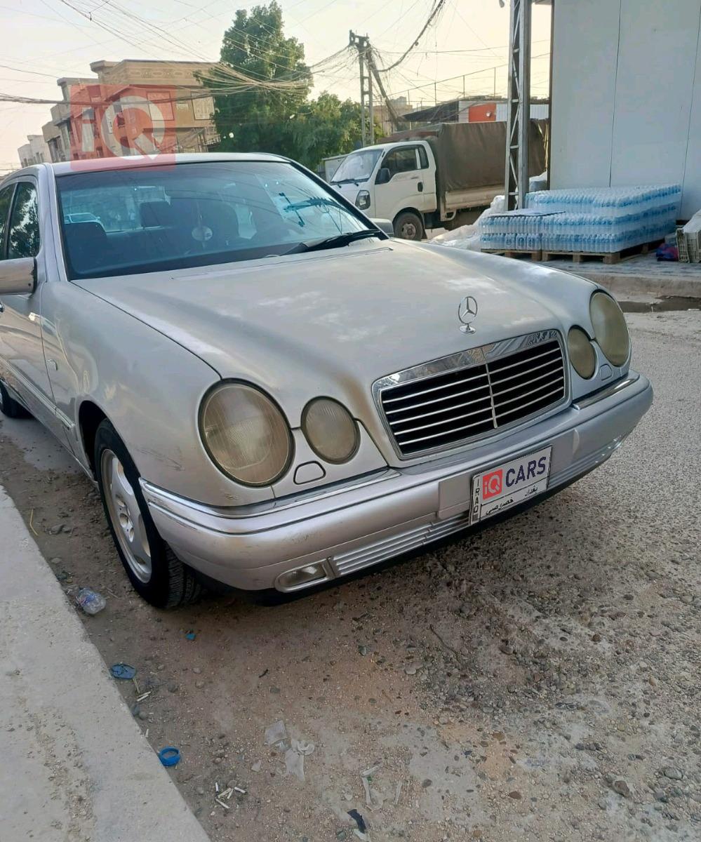 مرسيدس بنز E-Class